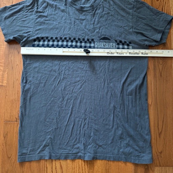 Quiksilver Men's T-Shirt Size L - Picture 3 of 6